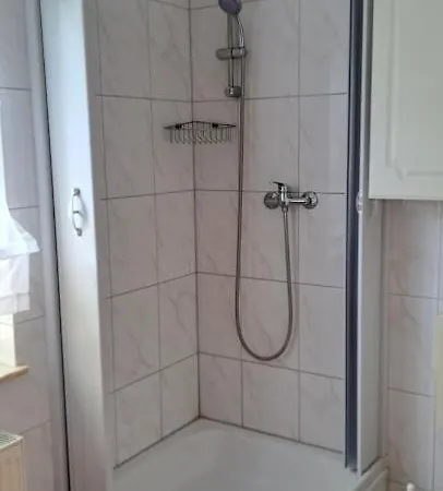 Apartment Lindow Ruegen *